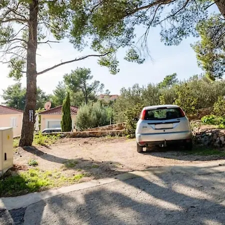Charming In - 25 M² - Parking Included *