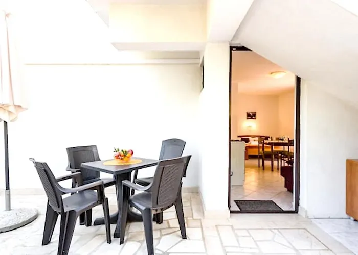 Charming In - 25 M² - Parking Included * زافالا